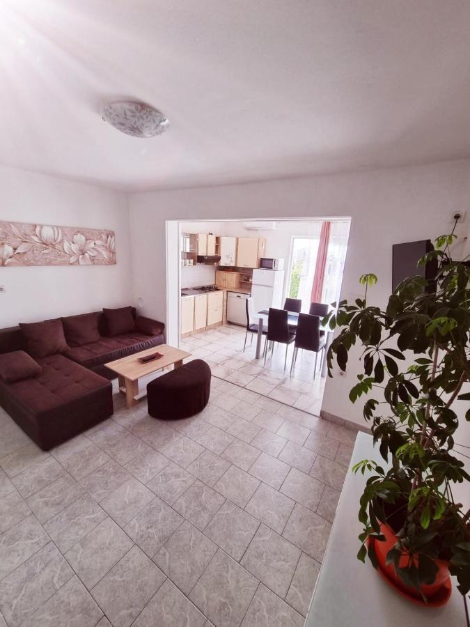 Apartments Nada كرك المظهر الخارجي الصورة